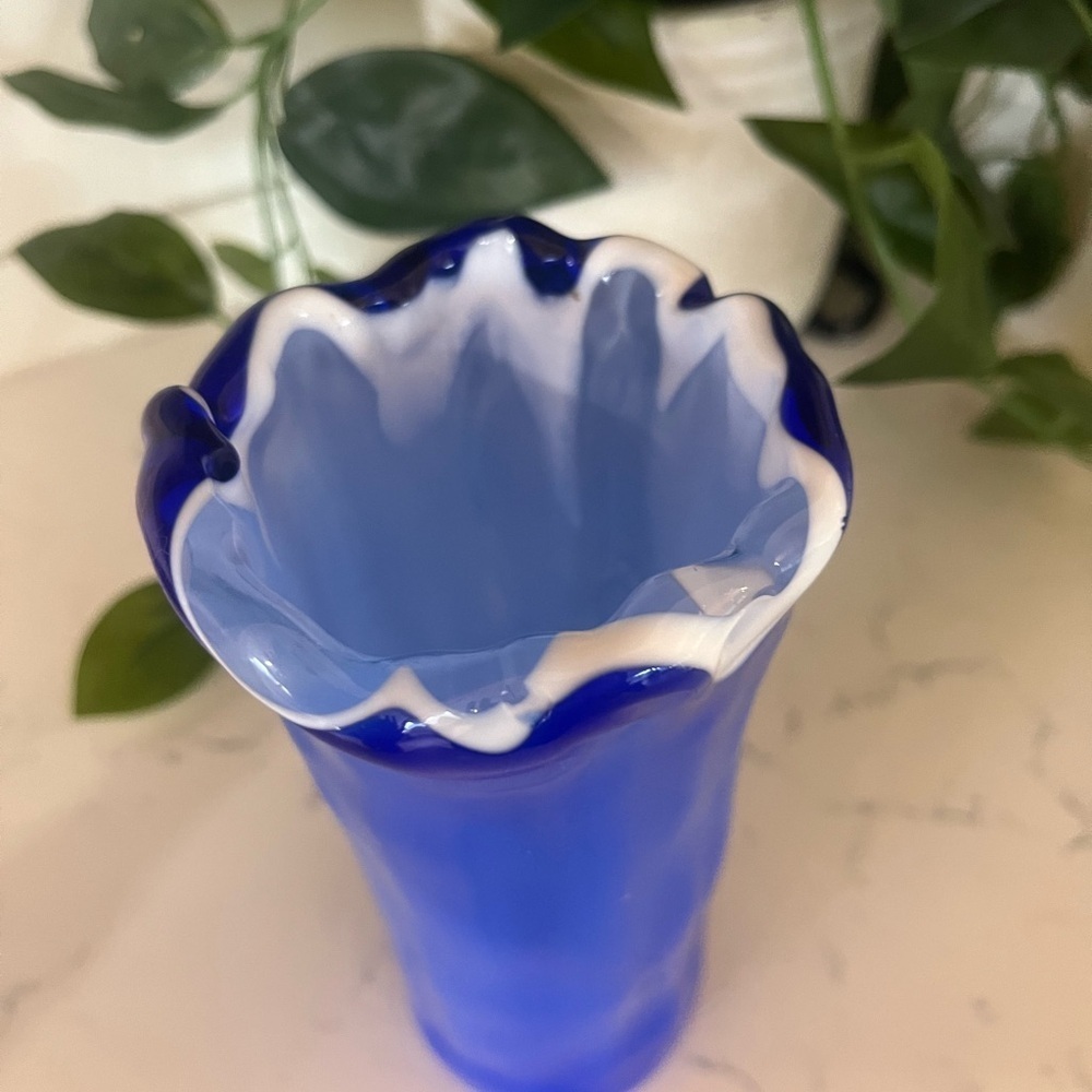 Vintage Hand Blown Glass Vase. 5.5”T Cobalt Blue | White | Ruffled Lid - Picture 5 of 5
